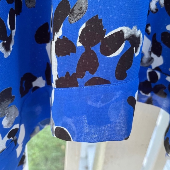 CAbi Electric Blue floral print swing dress-S - Picture 6 of 9